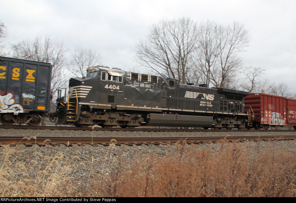 NS 4404 as a DPU at MP116, Cove PA